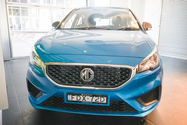 2022 MG MG3  Core Hatch