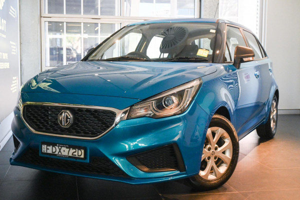 2022 MG MG3  Core Hatch