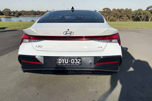 2025 MY26 Hyundai i30 CN7.V4 Hybrid Sedan Image 5