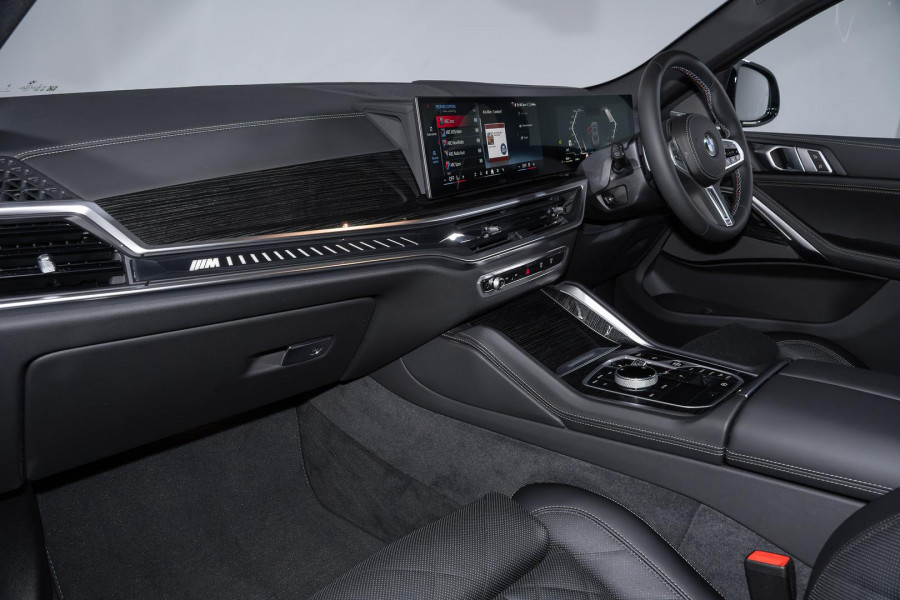 2026 BMW X6 G06 LCI M60i SUV