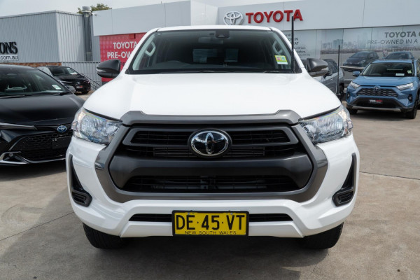 2023 Toyota HiLux GUN126R SR Cab Chassis Image 4