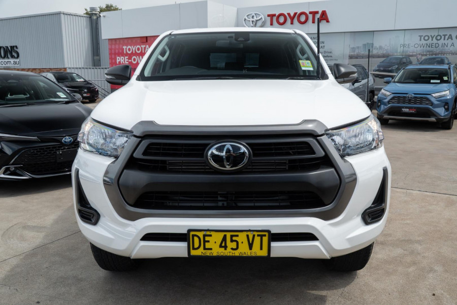 2023 Toyota HiLux GUN126R SR Cab Chassis Image 4