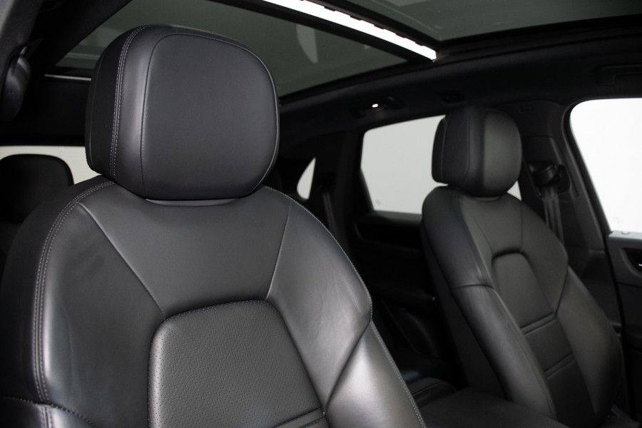 2019 Porsche Cayenne S SUV Image 4