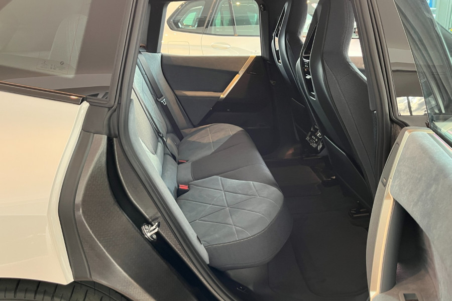 2022 BMW I20-    IX   I20 I20 xDrive40 Sport SUV Image 13