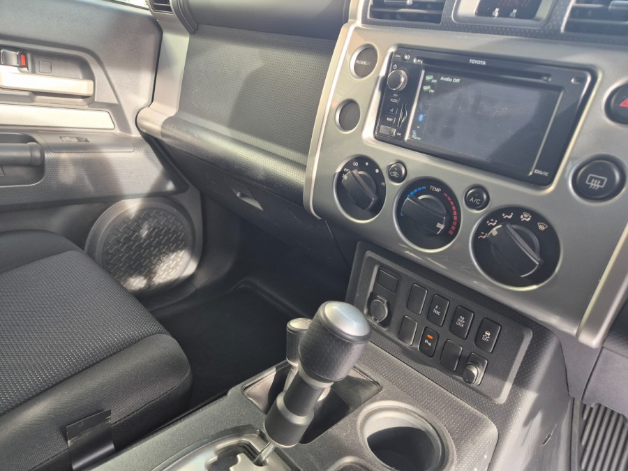 2012 MY13 Toyota FJ Cruiser GSJ15R  SUV Image 20