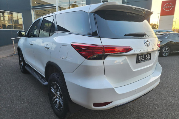 2017 Toyota Fortuner GUN156R GX SUV Image 5