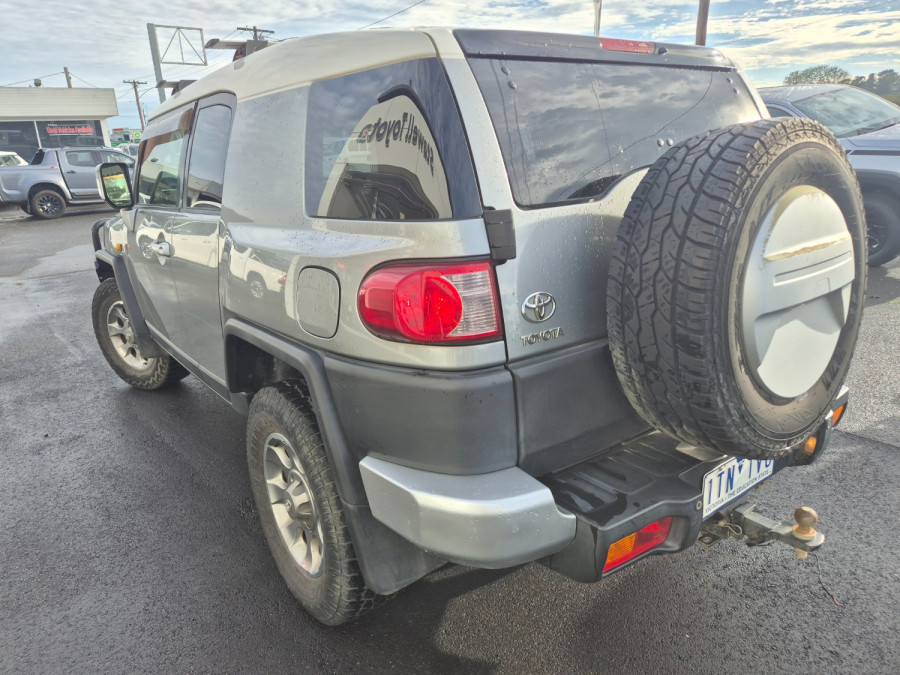 2012 MY13 Toyota FJ Cruiser GSJ15R  SUV Image 10