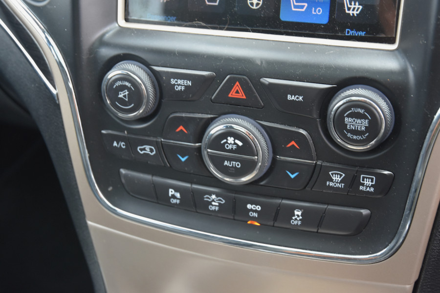 2013 MY14 Jeep Grand Cherokee WK MY2014 Overland Suv Image 14