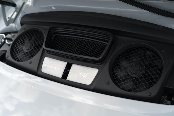 2015 Porsche 911 Carrera S Coupe Image 11