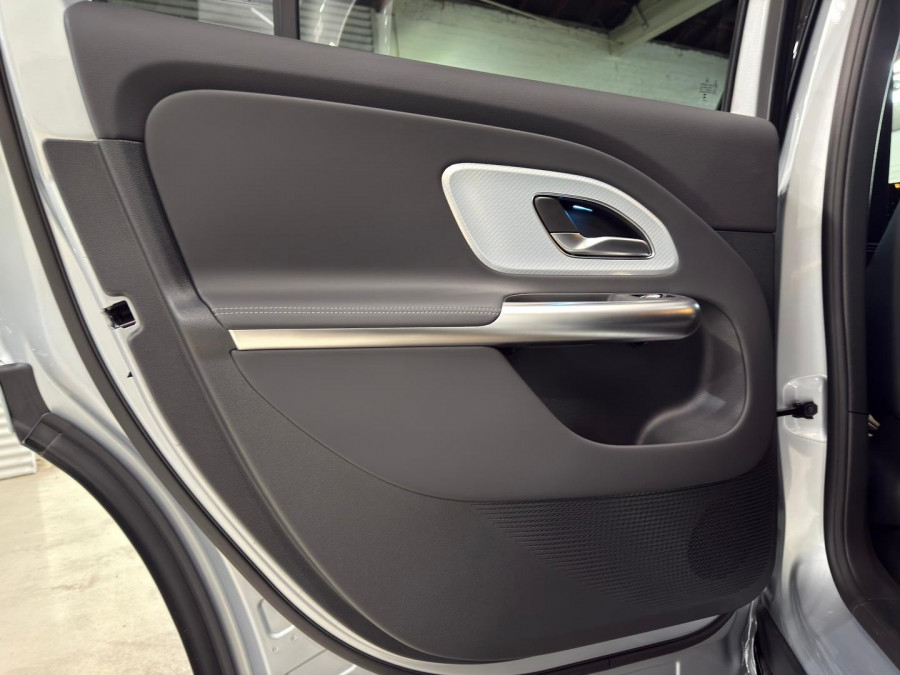 2026 Mercedes-Benz GLB-Class X244 GLB350 electric SUV Image 29