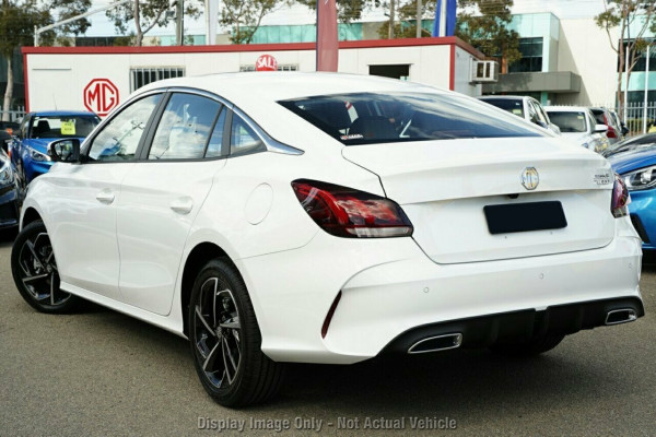 2024 MG MG5 AP32 Essence Sedan