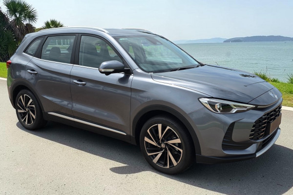 2026 MY26.5 MG ZS ZS32 Essence Turbo SUV Image 1