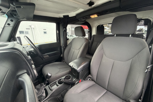2017 Jeep Wrangler JK Sport SUV Image 15