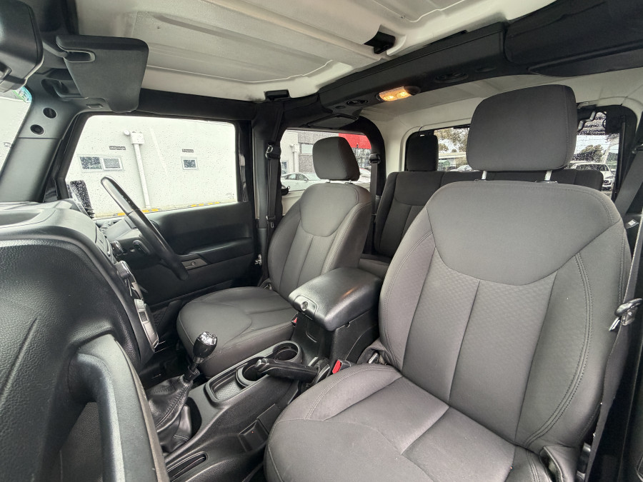 2017 Jeep Wrangler JK Sport SUV Image 15