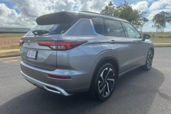 2022 MY22.5 Mitsubishi Outlander ZM Exceed SUV Image 3