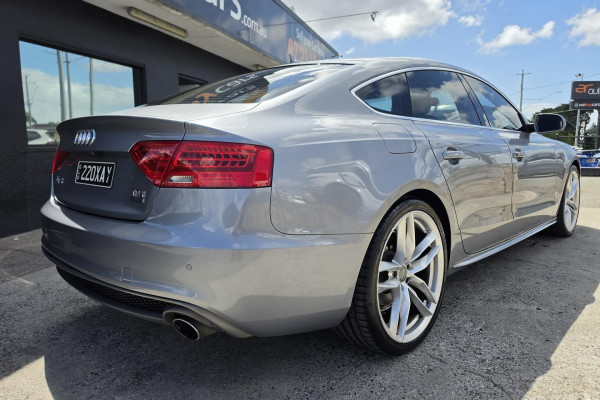 2015 Audi A5 8T  Hatch Image 9