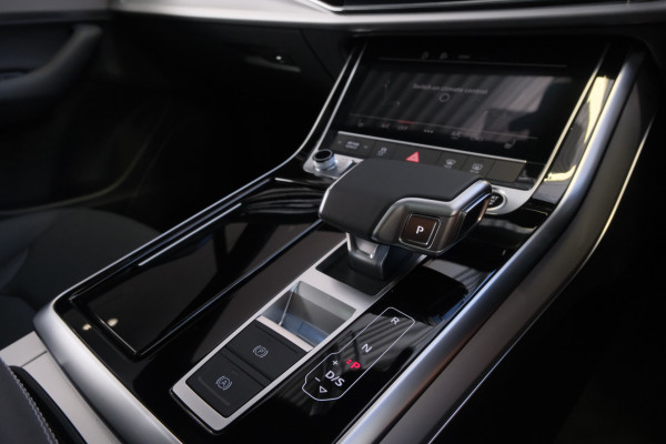 2026 MY25 Audi Q7 4M TFSI 185kW SUV image 14