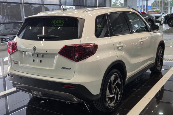2026 Suzuki Vitara  Turbo Hybrid SUV Image 2