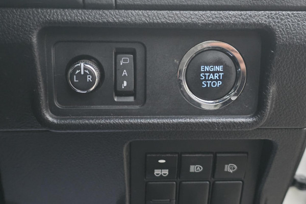 2023 Toyota LandCruiser Prado GDJ150R GXL SUV Image 10