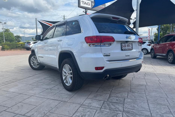 2018 Jeep Grand Cherokee WK Laredo SUV Image 5
