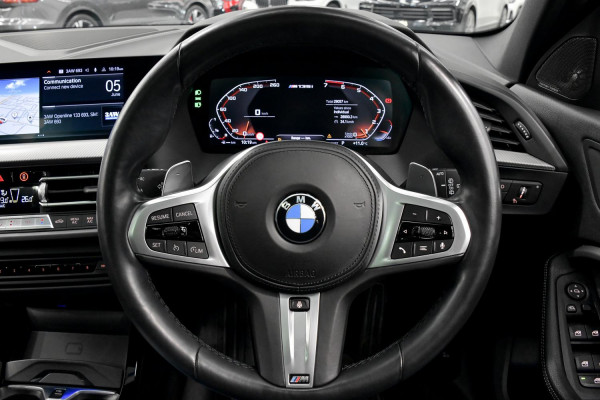 2022 BMW 1 Series F40 M135i xDrive Hatch image 8