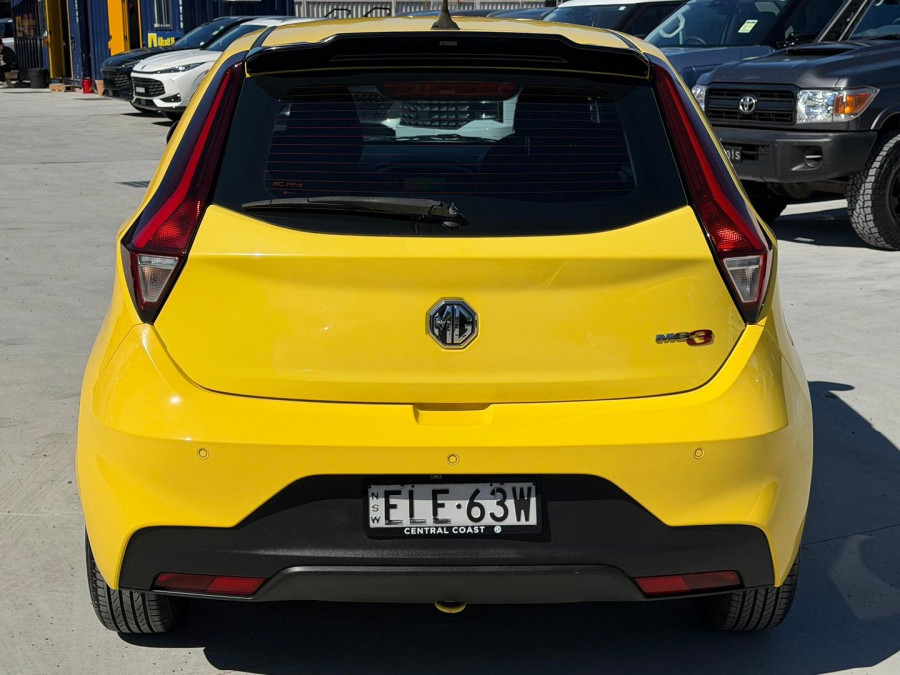 2020 MG MG3 SZP1 Core Hatch Image 5