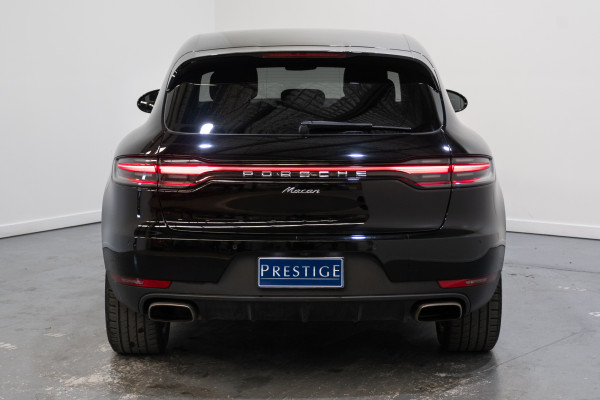2020 Porsche Macan SUV Image 9