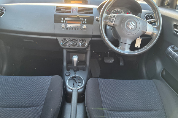 2007 Suzuki Swift RS415 GLX Hatch Image 13