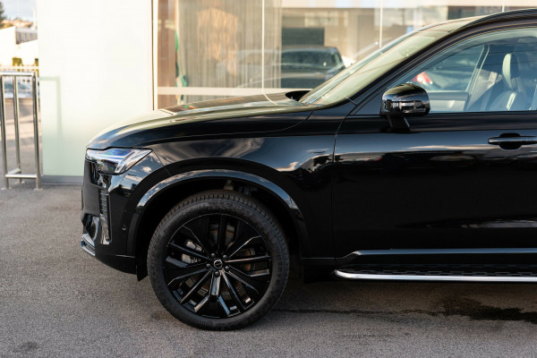 2026 Volvo XC90 L Series Black Edition SUV Image 9