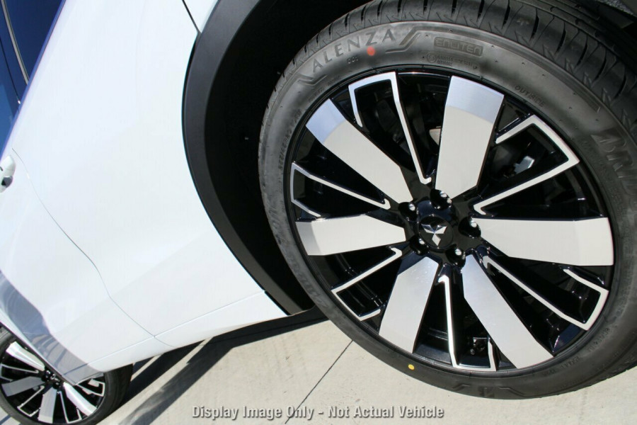 2025 Mitsubishi Outlander ZM Exceed SUV Image 4