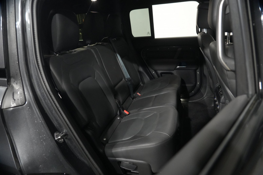 2025 Land Rover Defender L663 130 D350 X-Dynamic SE SUV