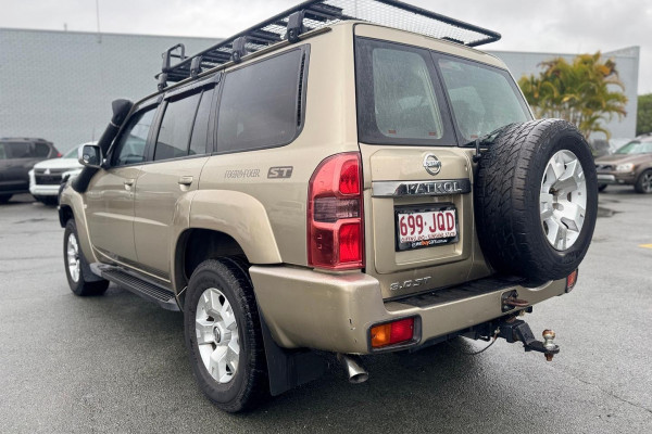 2006 Nissan Patrol GU IV ST SUV Image 10