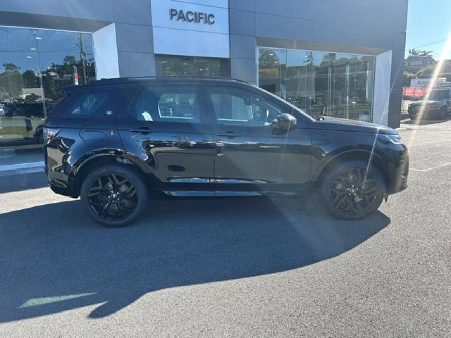 2025 MY26 Land Rover Discovery Sport L550 P250 Landmark SUV Image 3