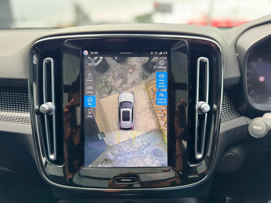 2021 MY22 Volvo XC40 XZ Recharge Pure Electric SUV Image 12