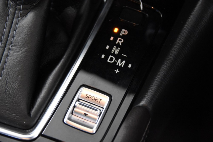 2017 Mazda 3 BN5238 SP25 Sedan Image 16