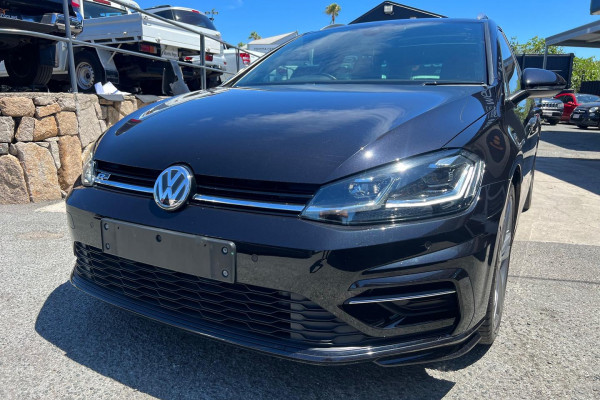 2018 Volkswagen Golf 7.5 110TSI Highline Wagon Image 2