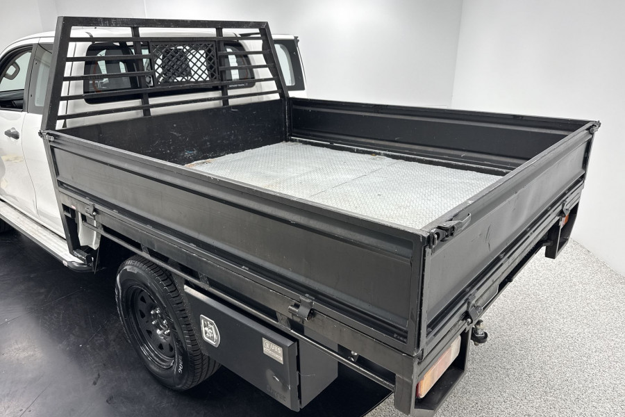 2018 Toyota HiLux GUN126R SR Cab Chassis Image 20