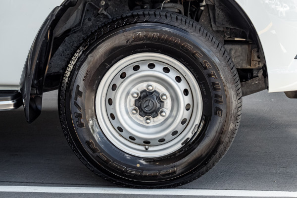 2014 Mazda BT-50 XT Hi-Rider Cab Chassis Image 22