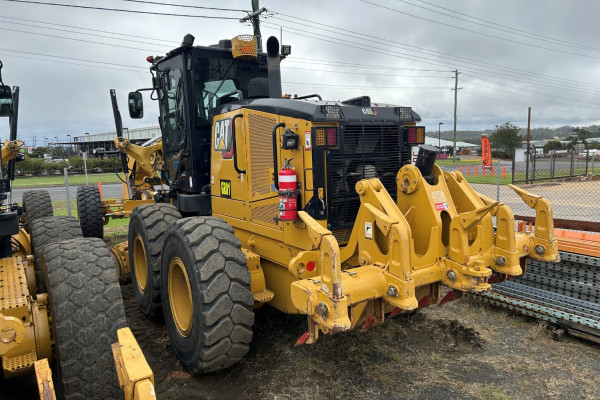 2021 Caterpillar  140M Grader Graders Image 3