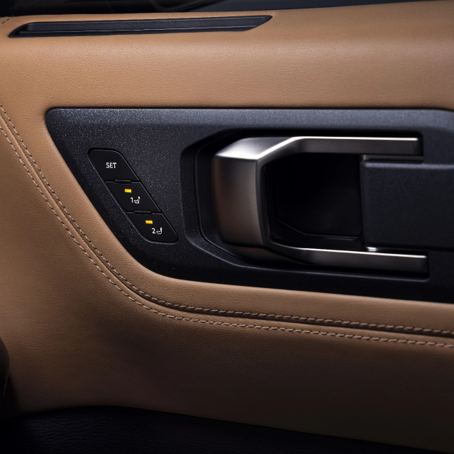 Driver’s seat memory function015 Image