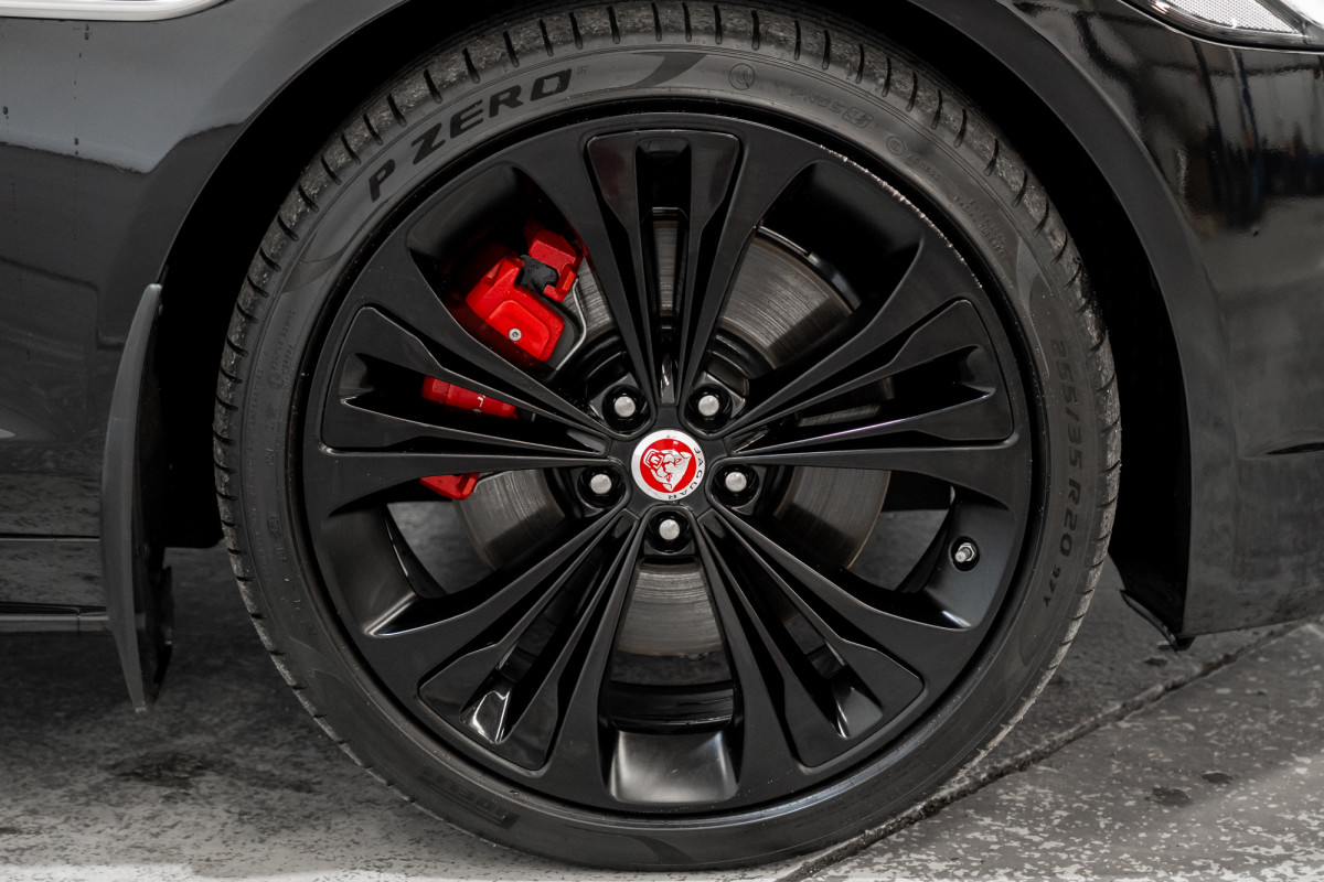 2022 Jaguar Xf P300 R-Dynamic Hse (221kw) Sedan Image 5