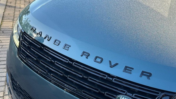 2025 Land Rover Range Rover Sport L461 PHEV P460e Dynamic HSE SUV image 2