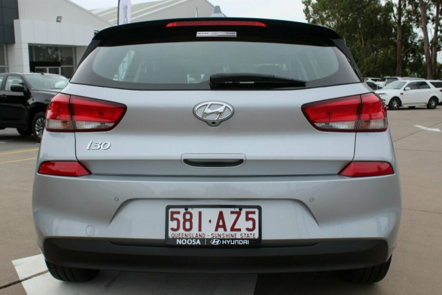 2019 [SOLD]    Mobile Image 9