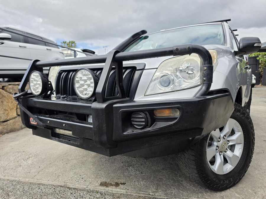 2013 MY14 Toyota LandCruiser Prado GDJ150R GX SUV Image 2