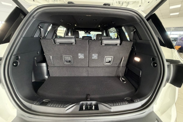 2026 MY26.5 Ford Everest UB Sport SUV Image 13