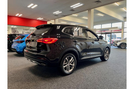 2025 MG HS Essence Plug-In Hybrid SUV
