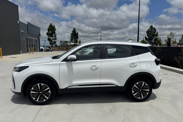 2025 MY26 Chery Tiggo 4  Hybrid Urban SUV Image 4