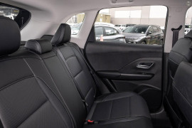 2024 MY24.5 MG ZS ZS32 Essence Hybrid+ SUV