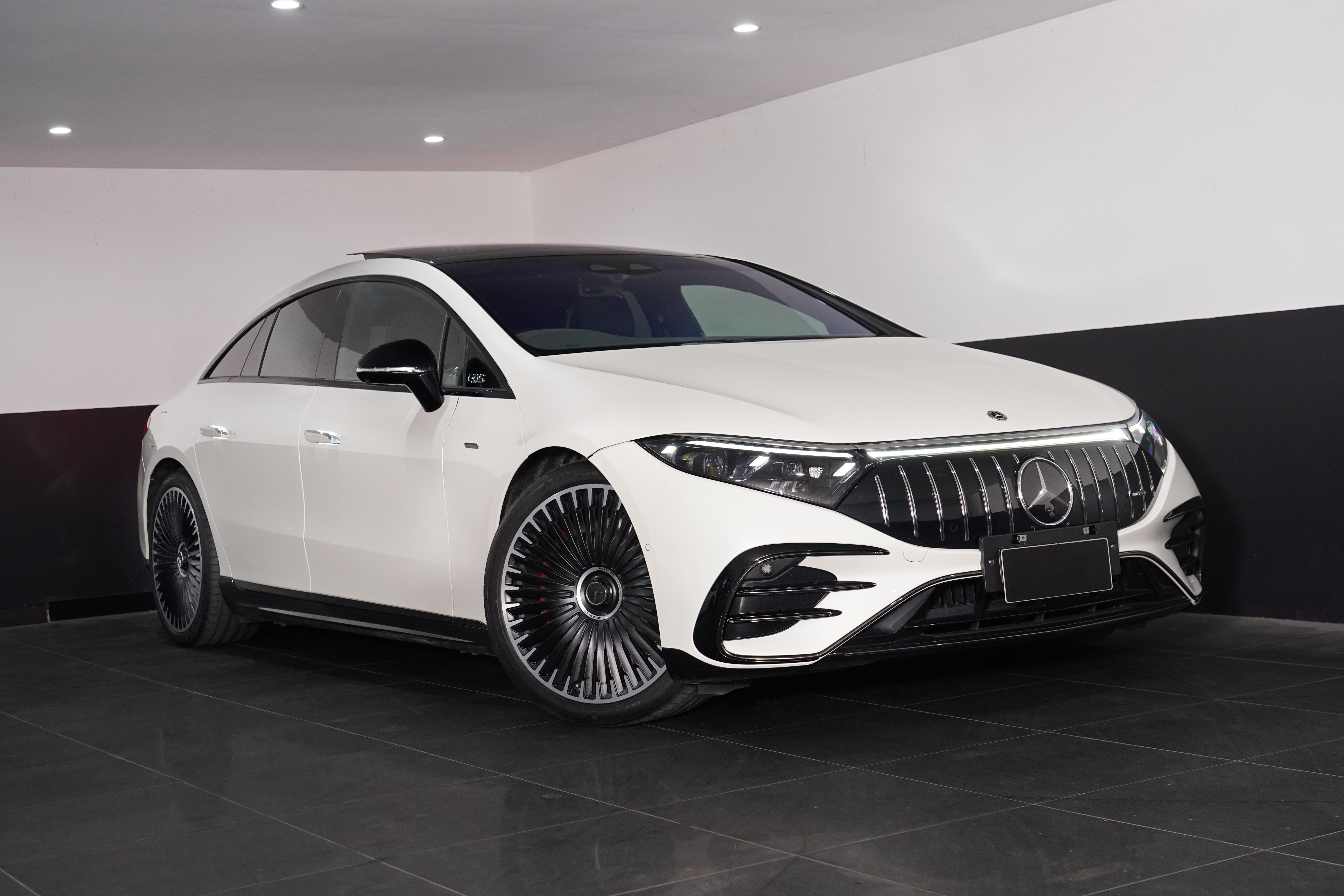 2022 Mercedes-Benz Eqs 53 4matic+ Sedan Image 7