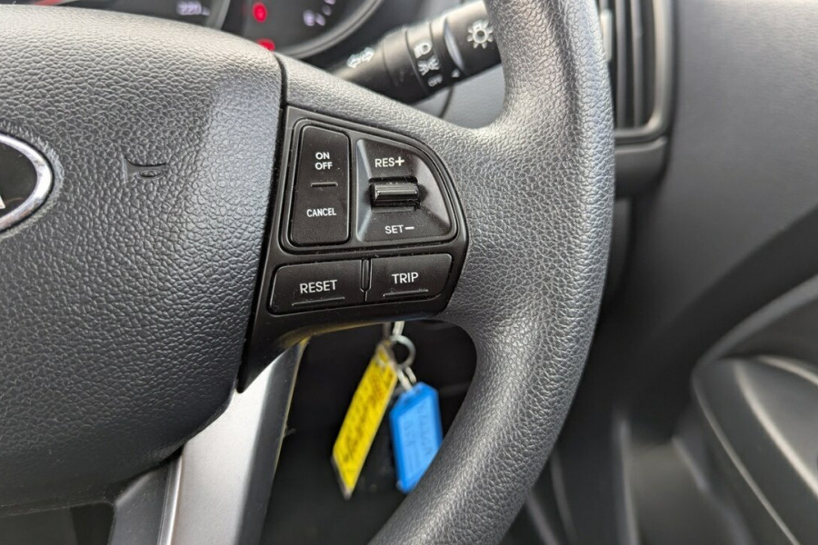 2012 MY13 Kia Rio UB S Hatch Image 19